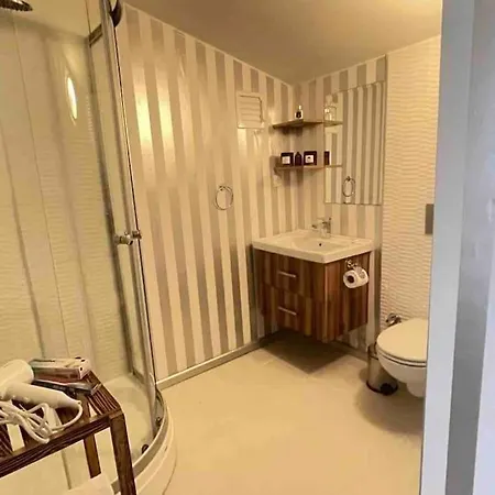 *pera *nevizade Huzurunda Ii Apartamento